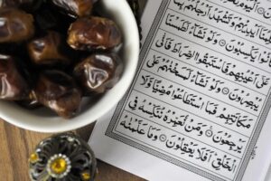 muslims fasting during ramadan