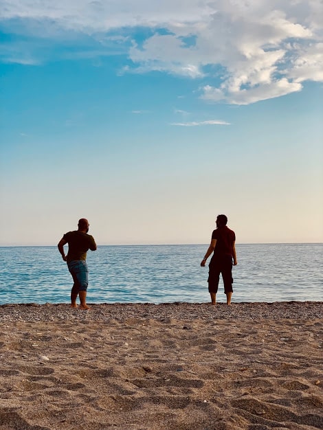 2 men at the beach