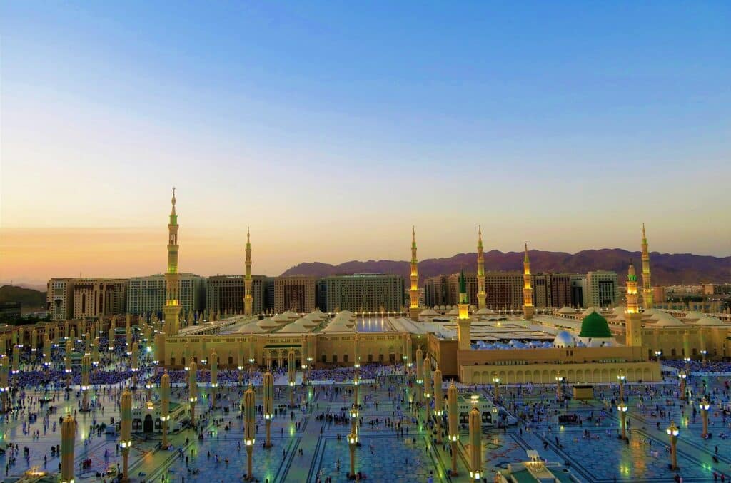 42 gates of masjid al nabawi