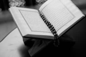 Versos del Corán sobre el profeta Saleh y el pueblo de Zamud.