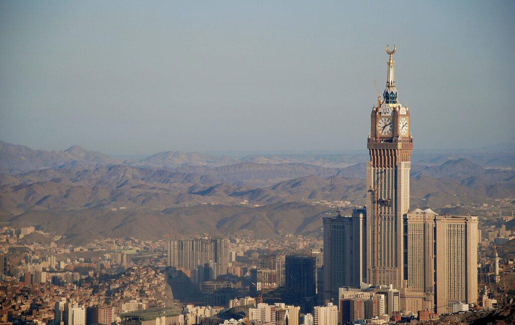 distance from Mecca to Medinah